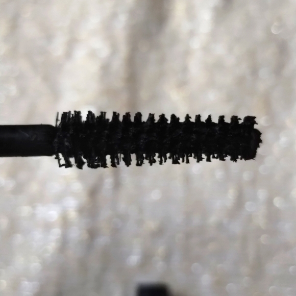 IT cosmetics - super hero mascara - brand new - Picture 3 of 3